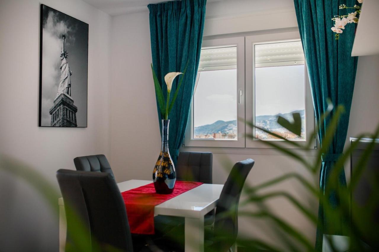 Tuttifruttiaapt Nerja Exteriér fotografie